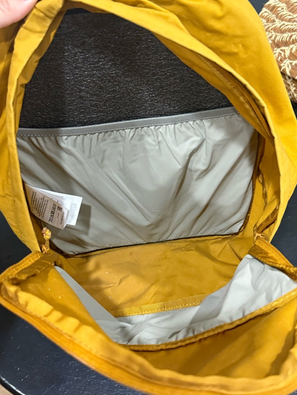 Fjallraven Kanken Vardag Acorn 16L Backpack - Picture 9 of 10